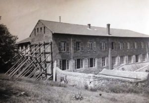 L’École de Chantegrillet étayé © Mines Saint-Étienne Alumni